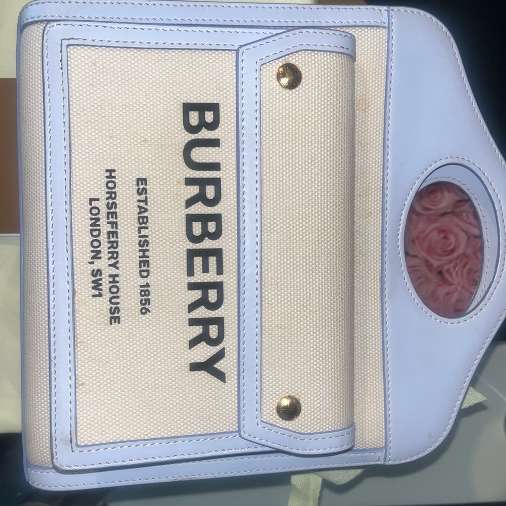 Burberry ; Natural/pale blue min pocket bag - Picture 4 of 4